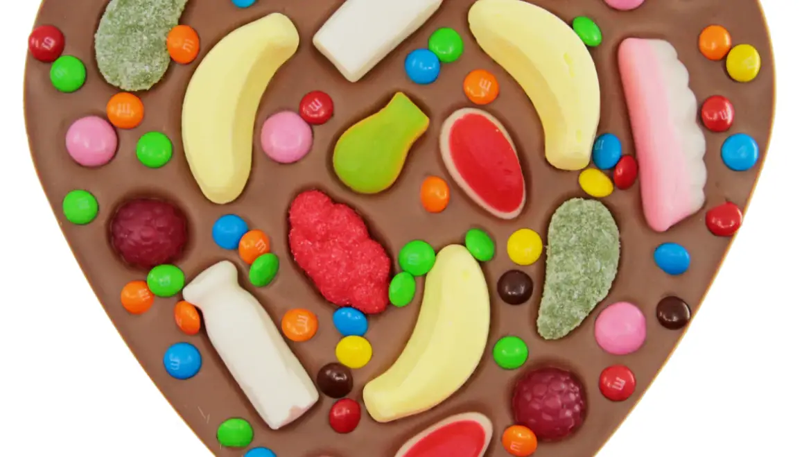 Freckleberry Giant Lolly Pizza – HEART – MILK CHOC 260g