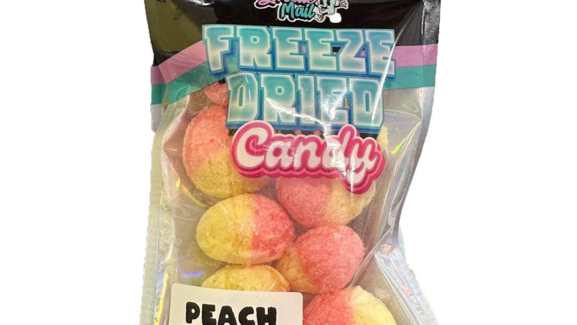FREEZE DRIED CANDY – Peach Hearts